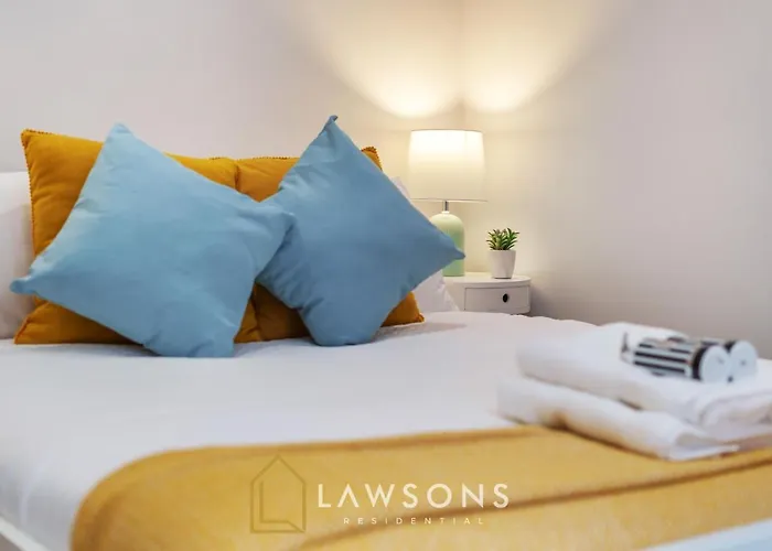Executive Living By Lawsons 3 Bed, 3 Bath Apartment